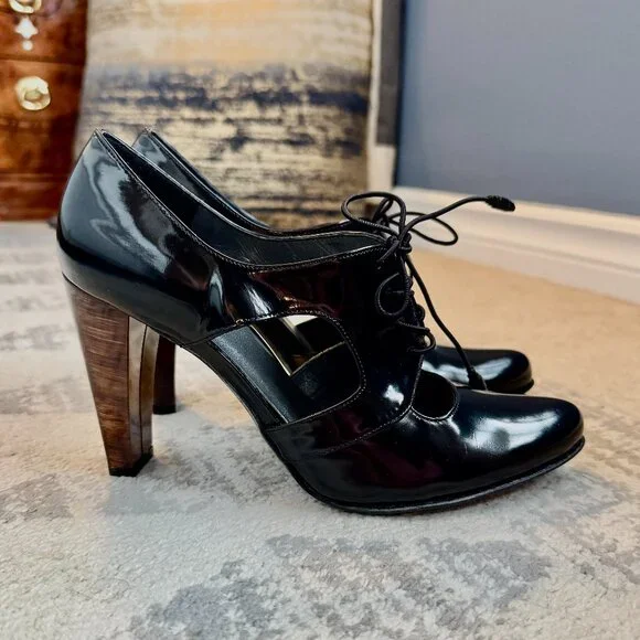 Stuart Weitzman Black Patent Leather T Strap Oxford Wood Heels - Picture 3 of 14